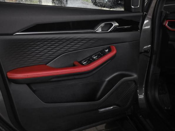 Geely Coolray I Рестайлинг с пробегом 2024 года, цена 2 399 000 рублей, 6842 км, внедорожник, Автокод Объявления