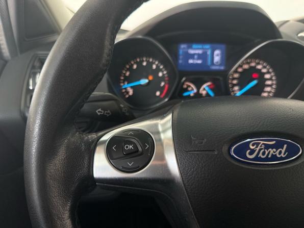 Ford Kuga II с пробегом 2013 года, цена 899 000 рублей, 156085 км, внедорожник, Автокод Объявления