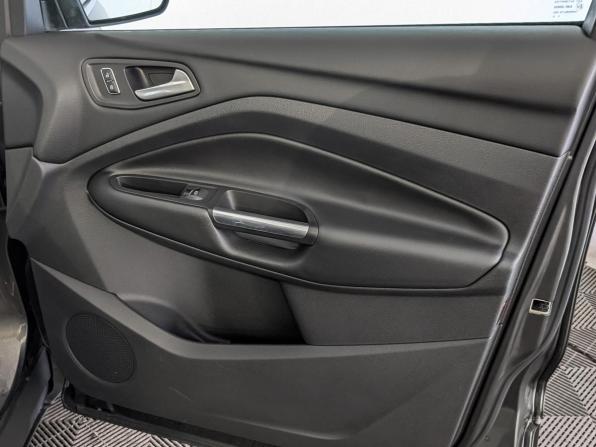 Ford Kuga II с пробегом 2016 года, цена 1 765 000 рублей, 79058 км, внедорожник, Автокод Объявления