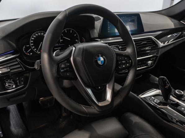 BMW 5 серии VII (G30/G31/G38) с пробегом 2019 года, цена 2 889 658 рублей, 165347 км, седан, Автокод Объявления