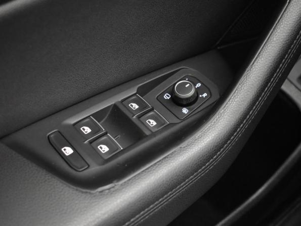 Volkswagen Passat B8 с пробегом 2016 года, цена 2 635 000 рублей, 132682 км, универсал, Автокод Объявления