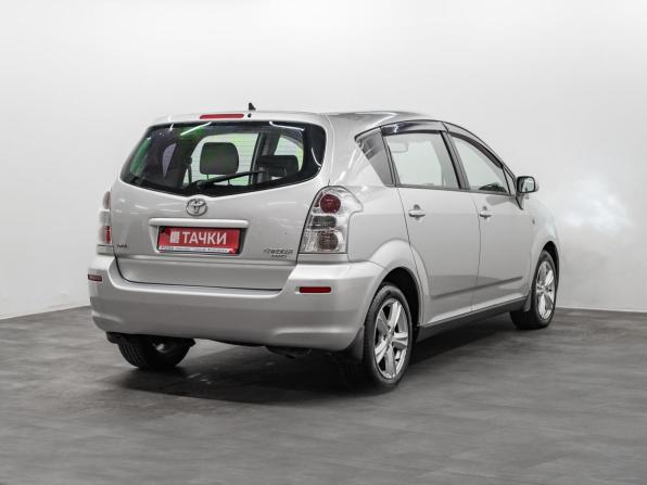 Toyota Corolla Verso I Рестайлинг 2 с пробегом 2008 года, цена 800 000 рублей, 191132 км, компактвэн, Автокод Объявления