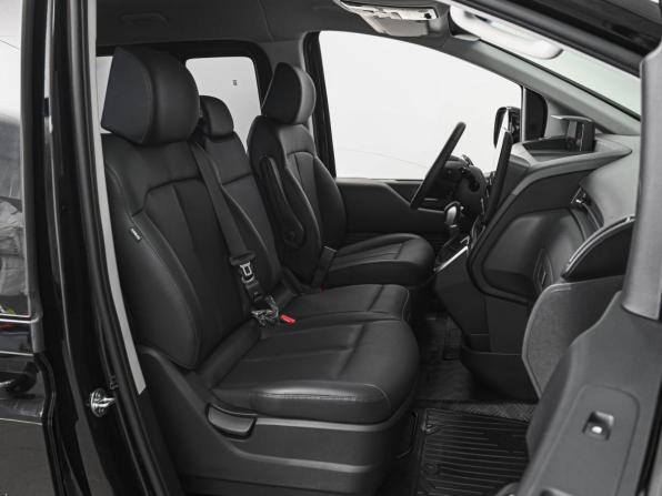 Hyundai Staria I с пробегом 2023 года, цена 5 989 000 рублей, 2033 км, минивэн, Автокод Объявления
