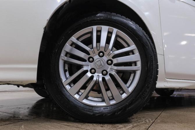 Honda Elysion I Рестайлинг с пробегом 2005 года, цена 999 000 рублей, 319598 км, минивэн, Автокод Объявления