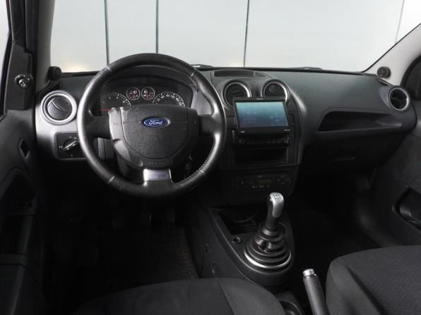 Ford Fiesta Mk5 с пробегом 2006 года, цена 399 000 рублей, 240677 км, хэтчбек, Автокод Объявления