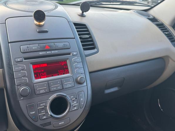 Kia Soul I Рестайлинг с пробегом 2013 года, цена 879 900 рублей, 188406 км, хэтчбек, Автокод Объявления
