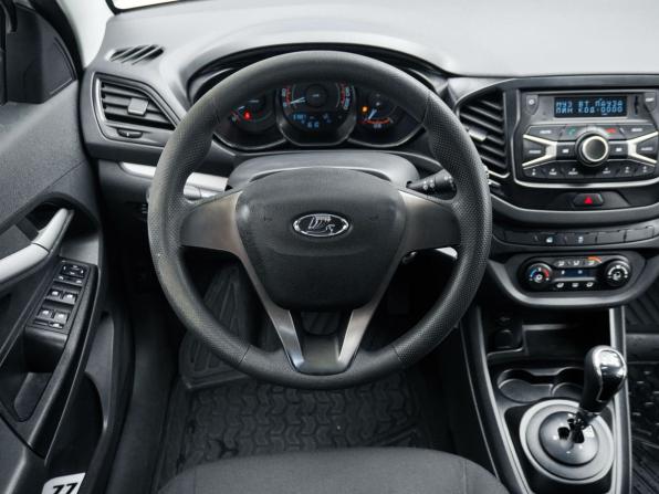 Lada (ВАЗ) Vesta I с пробегом 2017 года, цена 699 900 рублей, 57887 км, седан, Автокод Объявления