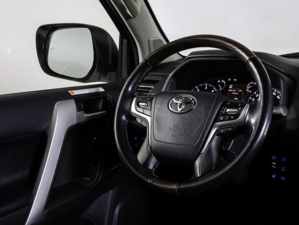 Toyota Land Cruiser Prado 150 Series Рестайлинг 2 с пробегом 2019 года, цена 4 990 000 рублей, 163270 км, внедорожник, Автокод Объявления