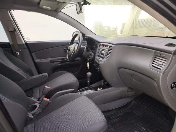 Kia Rio II Рестайлинг с пробегом 2011 года, цена 699 000 рублей, 130939 км, хэтчбек, Автокод Объявления