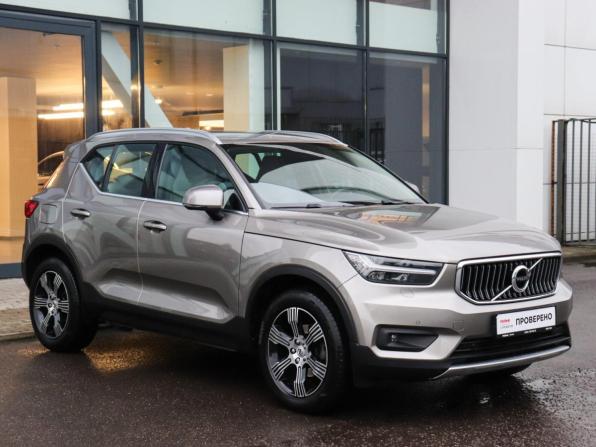 Volvo XC40 I с пробегом 2021 года, цена 2 950 000 рублей, 63006 км, внедорожник, Автокод Объявления