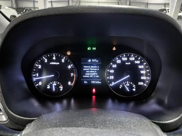 Hyundai Solaris II с пробегом 2019 года, цена 1 080 000 рублей, 190162 км, седан, Автокод Объявления