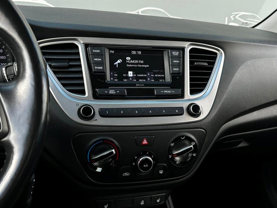Hyundai Solaris II Санкт-Петербург  - изображение 16