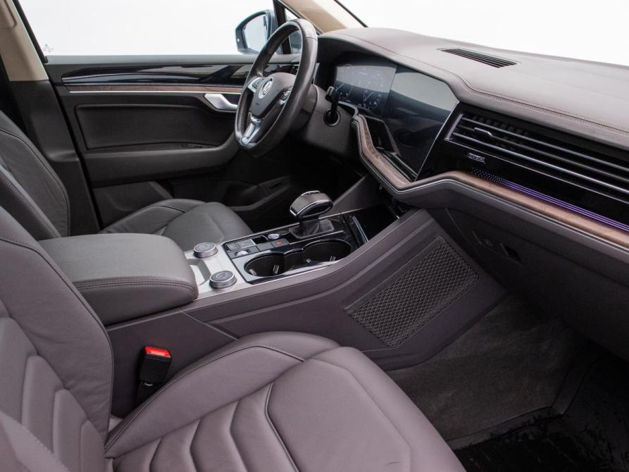 Volkswagen Touareg III Москва  - изображение 9