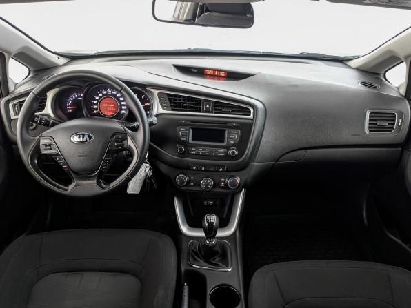 Kia Ceed II Рестайлинг с пробегом 2016 года, цена 1 010 000 рублей, 161143 км, хэтчбек, Автокод Объявления