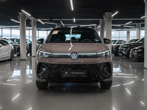 Volkswagen Tiguan III (China Market) с пробегом 2026 года, цена 4 850 000 рублей, 15 км, внедорожник, Автокод Объявления
