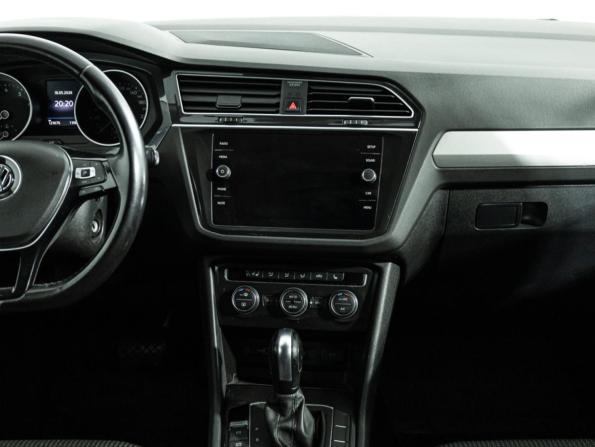 Volkswagen Tiguan II с пробегом 2019 года, цена 2 049 700 рублей, 120000 км, внедорожник, Автокод Объявления