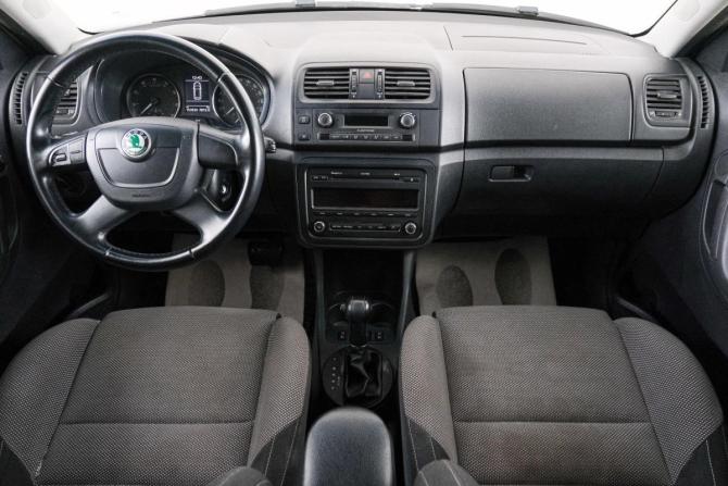 Skoda Fabia II Рестайлинг с пробегом 2012 года, цена 899 000 рублей, 153533 км, хэтчбек, Автокод Объявления