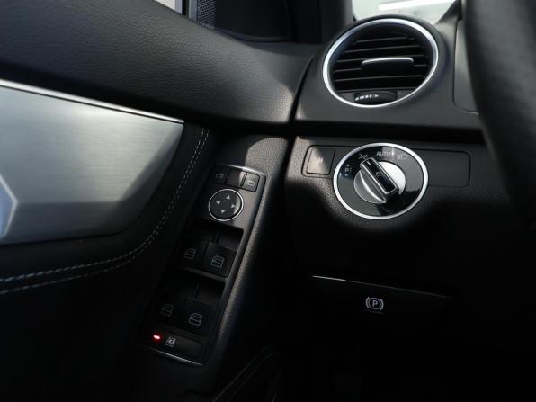 Mercedes-Benz C-Класс III (W204) Рестайлинг с пробегом 2013 года, цена 1 575 000 рублей, 142038 км, седан, Автокод Объявления