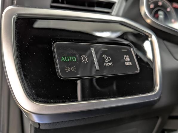 Audi A6 V (C8) с пробегом 2020 года, цена 4 800 000 рублей, 93129 км, универсал, Автокод Объявления