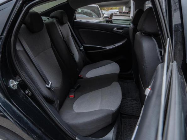 Hyundai Solaris I с пробегом 2014 года, цена 1 070 000 рублей, 100190 км, седан, Автокод Объявления