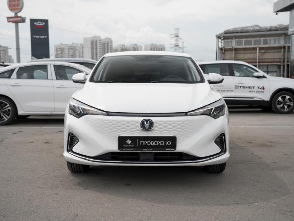 Changan Eado II с пробегом 2023 года, цена 1 850 000 рублей, 5450 км, седан, Автокод Объявления