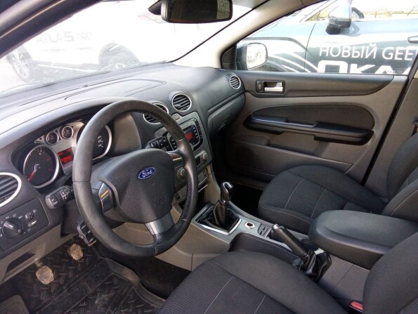 Ford Focus II Рестайлинг с пробегом 2010 года, цена 599 000 рублей, 275940 км, седан, Автокод Объявления