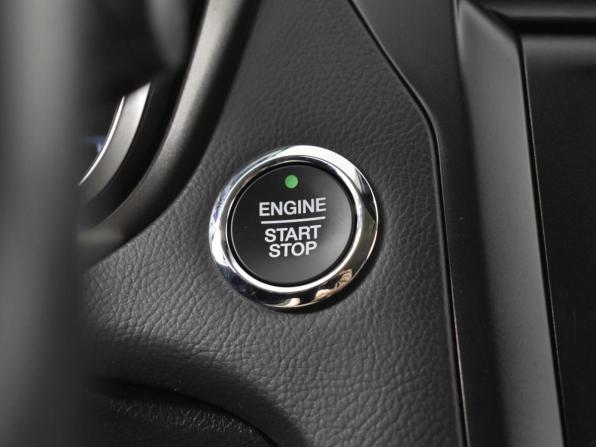 Ford Fusion (North America) II Рестайлинг с пробегом 2019 года, цена 963 100 рублей, 175326 км, седан, Автокод Объявления