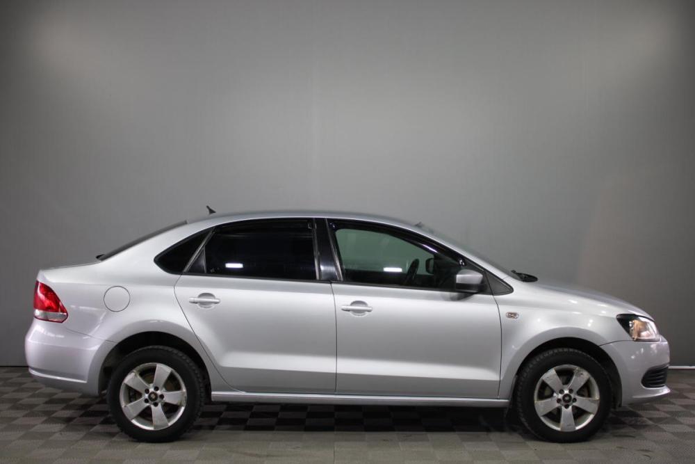 Volkswagen Polo V Санкт-Петербург  - изображение 8