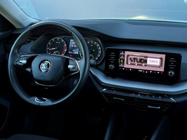 Skoda Octavia IV (A8) с пробегом 2021 года, цена 2 422 400 рублей, 54126 км, лифтбек, Автокод Объявления