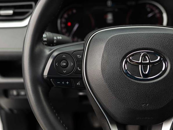 Toyota RAV4 V (XA50) с пробегом 2023 года, цена 3 550 000 рублей, 44256 км, внедорожник, Автокод Объявления