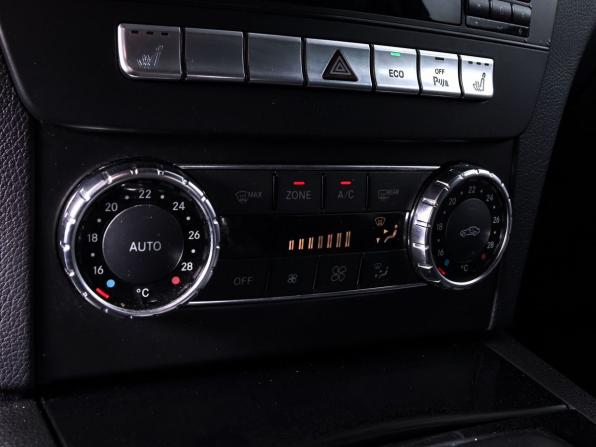 Mercedes-Benz C-Класс III (W204) Рестайлинг с пробегом 2012 года, цена 1 339 000 рублей, 200500 км, седан, Автокод Объявления