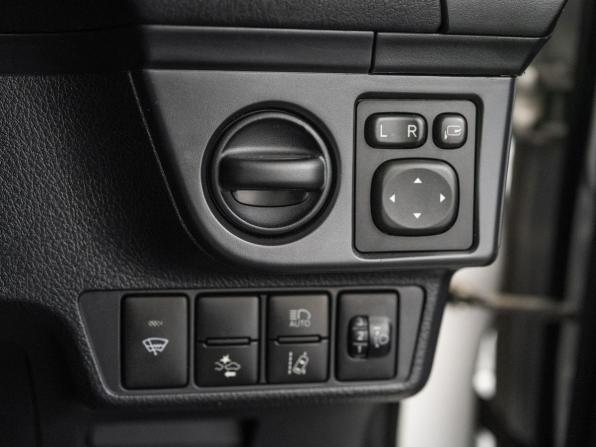 Toyota Corolla XI (E160 E170 E180) Рестайлинг 1 с пробегом 2016 года, цена 1 180 000 рублей, 143276 км, универсал, Автокод Объявления