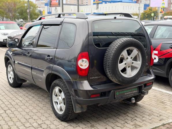Chevrolet Niva I Рестайлинг с пробегом 2015 года, цена 422 000 рублей, 234542 км, внедорожник, Автокод Объявления