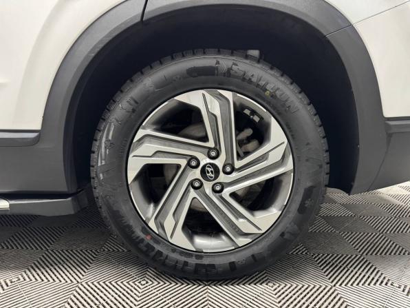 Hyundai Santa Fe IV Рестайлинг с пробегом 2022 года, цена 2 600 000 рублей, 121419 км, внедорожник, Автокод Объявления
