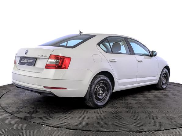 Skoda Octavia III (A7) Рестайлинг с пробегом 2020 года, цена 1 980 000 рублей, 64850 км, лифтбек, Автокод Объявления