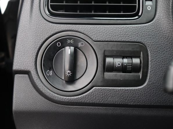 Volkswagen Polo V с пробегом 2013 года, цена 675 000 рублей, 165895 км, седан, Автокод Объявления