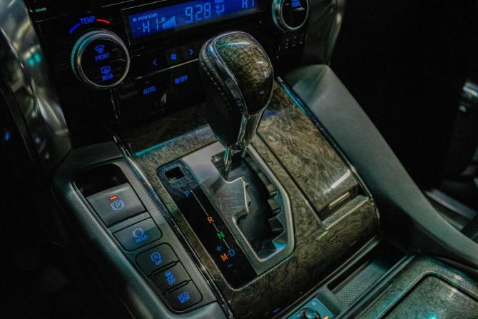 Toyota Alphard III Рестайлинг с пробегом 2019 года, цена 4 699 000 рублей, 128140 км, минивэн, Автокод Объявления