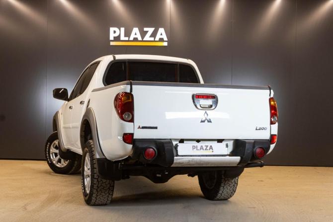 Mitsubishi L200 IV Рестайлинг с пробегом 2014 года, цена 1 759 000 рублей, 177153 км, пикап, Автокод Объявления