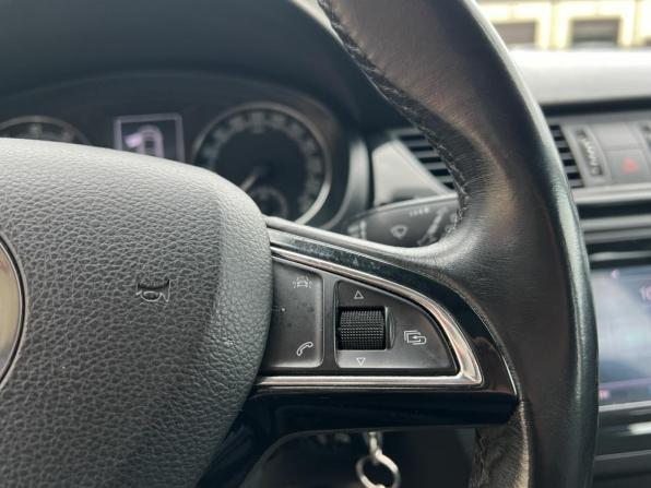 Skoda Rapid I Рестайлинг с пробегом 2018 года, цена 899 000 рублей, 204681 км, лифтбек, Автокод Объявления