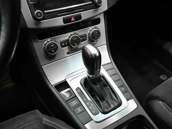 Volkswagen Passat CC I Рестайлинг с пробегом 2012 года, цена 1 380 000 рублей, 261202 км, седан, Автокод Объявления