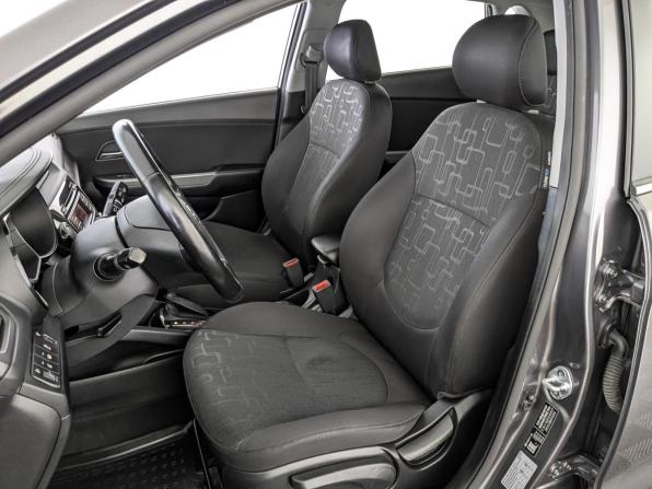 Kia Rio III Рестайлинг с пробегом 2017 года, цена 1 250 000 рублей, 93900 км, хэтчбек, Автокод Объявления