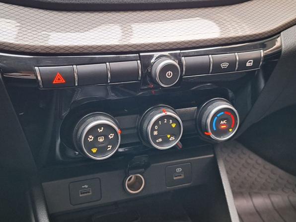 Lada (ВАЗ) Vesta I Рестайлинг (NG) с пробегом 2023 года, цена 1 245 300 рублей, 37576 км, универсал, Автокод Объявления