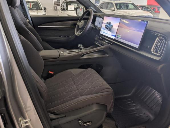 Geely Monjaro I Рестайлинг 2 с пробегом 2026 года, цена 4 399 500 рублей, 10 км, внедорожник, Автокод Объявления