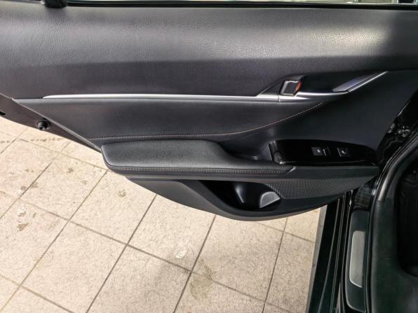 Toyota Camry VIII (XV70) с пробегом 2019 года, цена 2 390 000 рублей, 163000 км, седан, Автокод Объявления
