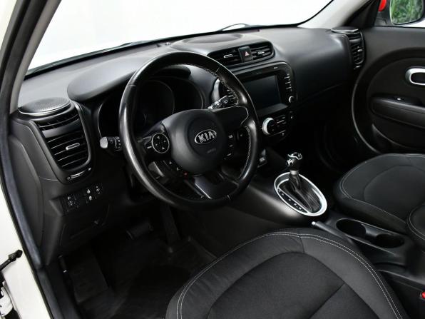 Kia Soul II Рестайлинг с пробегом 2018 года, цена 1 597 000 рублей, 102041 км, хэтчбек, Автокод Объявления