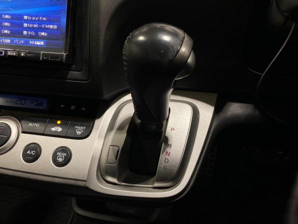 Honda Stream II Рестайлинг с пробегом 2011 года, цена 1 249 000 рублей, 158914 км, минивэн, Автокод Объявления