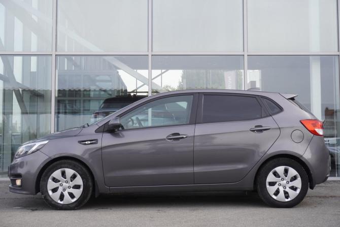 Kia Rio III Рестайлинг с пробегом 2017 года, цена 995 000 рублей, 173000 км, хэтчбек, Автокод Объявления