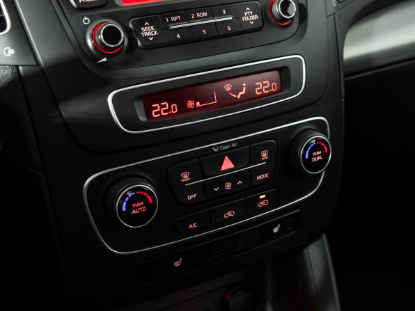 Kia Sorento II Рестайлинг с пробегом 2014 года, цена 1 549 700 рублей, 153635 км, внедорожник, Автокод Объявления