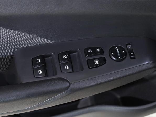 Hyundai Solaris II с пробегом 2019 года, цена 1 399 000 рублей, 142414 км, седан, Автокод Объявления