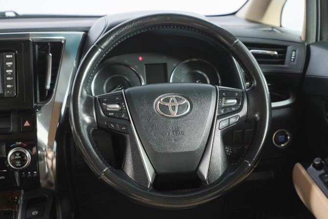Toyota Vellfire II Рестайлинг с пробегом 2019 года, цена 4 649 000 рублей, 104000 км, минивэн, Автокод Объявления